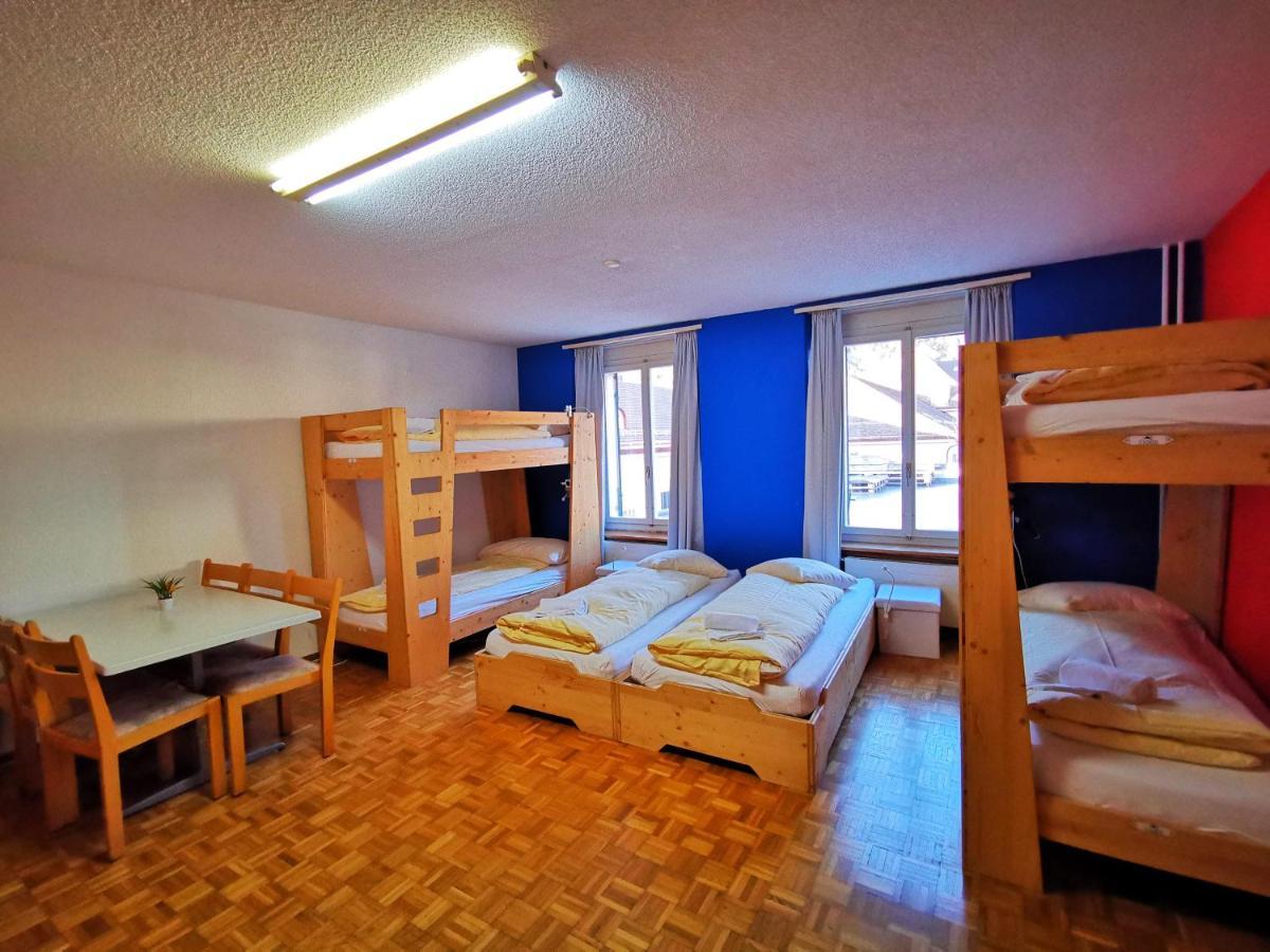 Downtown Hostel Интерлакен Экстерьер фото